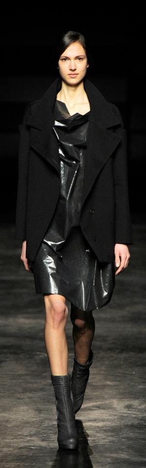 Lutz Huelle: Past guest judge for iD International Emerging Designer Awards.